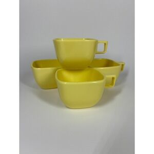 Vintage Brookpark Yellow Melamine Square Coffee Cups Set of 4 B-6 Atomic MCM